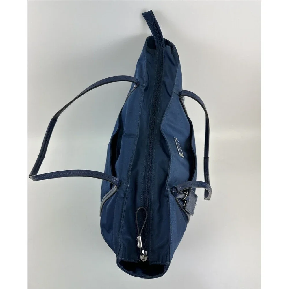 TUMI Voyageur Q Tote Bag Navy‎ Nylon Double Leather Straps Travel Quality Large